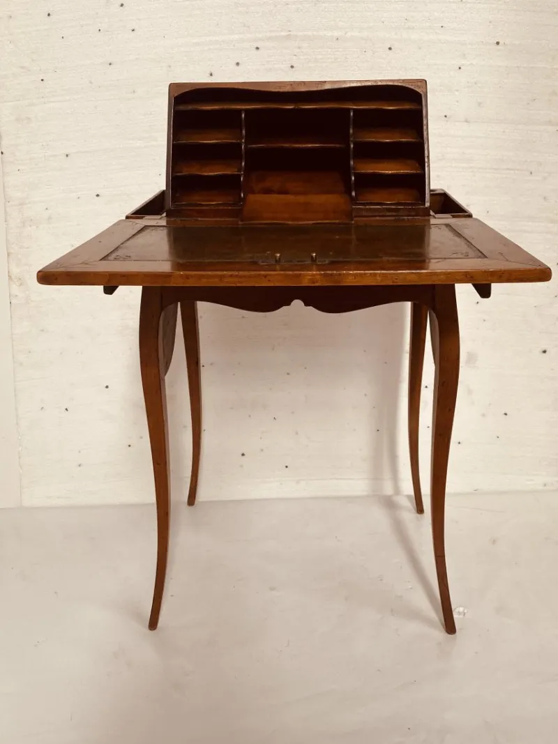 Online Pamono Tilting Desk in Cherry, 1800s