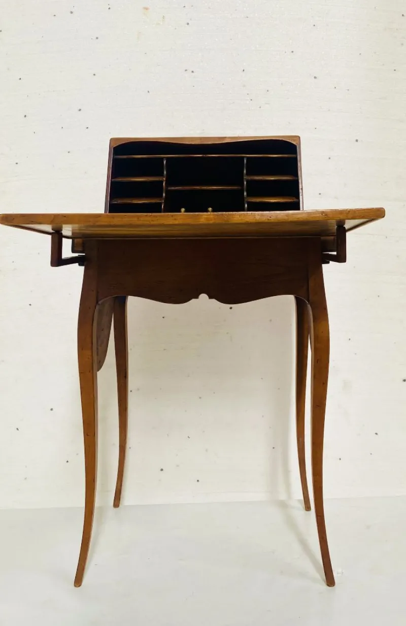 Online Pamono Tilting Desk in Cherry, 1800s
