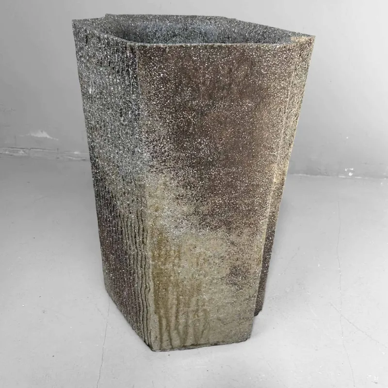 Pamono Traditional Tsukubai Stone Garden Basin, 1960s> Garden Accessories