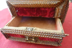 Pamono Tramp Art Wedding Box, 1920s><noscript><img width=