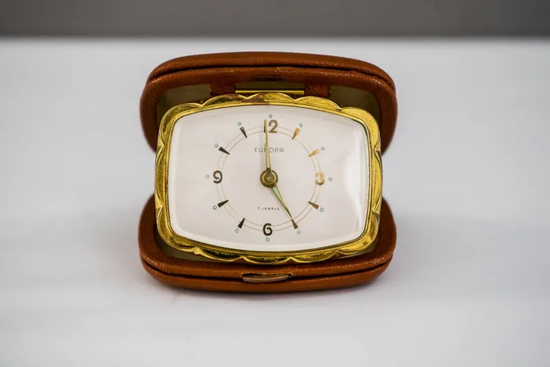 Pamono Travel Alarm Clock from Europa, 1950s> Clocks