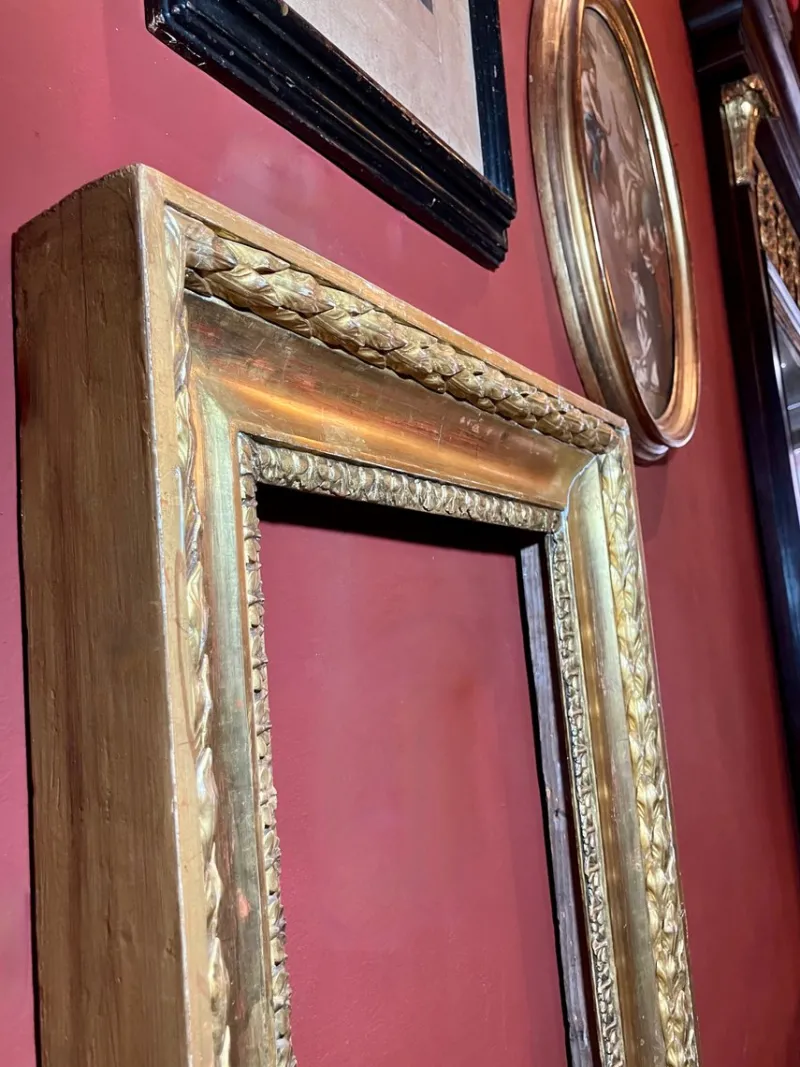 Pamono Tuscan Empire Carved Gold Leaf Gilt Frame, Italy, 19th Century> Mirrors