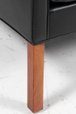 Pamono Two-Seat Sofa in Black Leather by Børge Mogensen for Fredericia><noscript><img width=