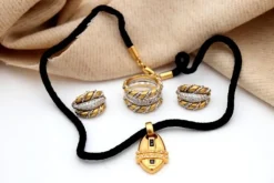 Online Pamono Two-Tone Gold Set with Necklace and Earrings and Ring with Brilliant-Cut Diamonds, Set of 4