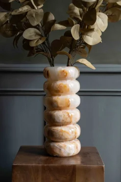 Outlet Pamono Vase in White Onyx by Manifeste