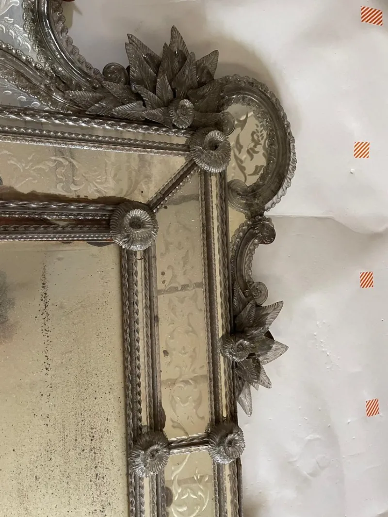 Pamono Venetian Mirror in Engraved Glass with Applied Flowers, 1890s> Mirrors