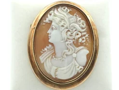 Clearance Pamono Victorian Brooch with Cameo in 14-Karat Gold