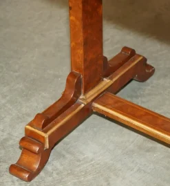 Hot Pamono Victorian Game Table in Walnut and Hardwood