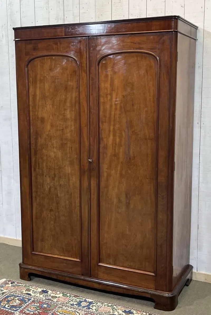 Pamono Victorian Mahogany Wardrobe, 19th Century> Cabinets & Wardrobes