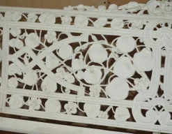 Pamono Victorian Nasturtium Pattern Garden Bench from Coalbrookdale, 1870><noscript><img width=