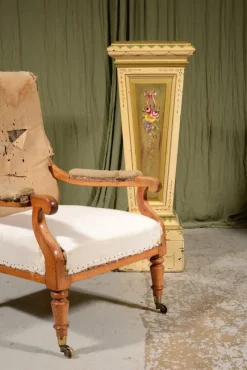 Pamono Victorian Neoclassical Painted Oak Plinth, 1900s><noscript><img width=