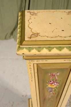 Pamono Victorian Neoclassical Painted Oak Plinth, 1900s><noscript><img width=