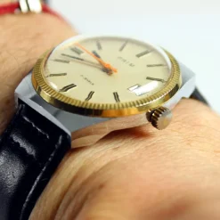 Hot Pamono Vintage 17 Jewels Mechanical Wristwatch from Prim, Former Czechoslovakia, 1960s