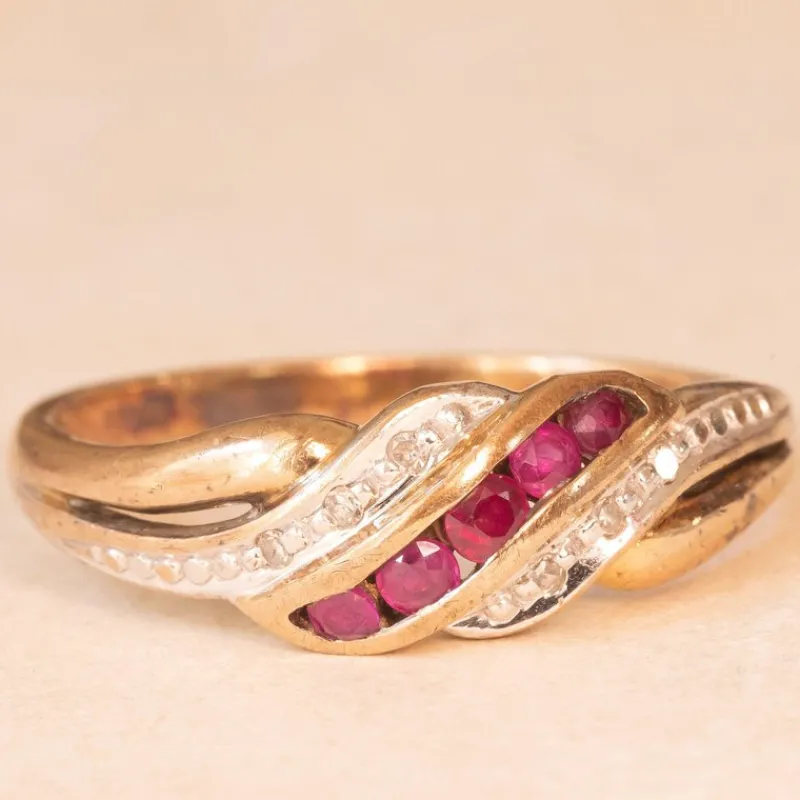 Pamono Vintage 9 Karat Yellow and White Gold Ring with Rubies and Diamonds, 1970s-1980s> Rings