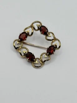 Pamono Vintage 9 Karat Yellow Gold Hearts Garnet Brooch><noscript><img width=