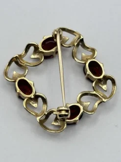 Pamono Vintage 9 Karat Yellow Gold Hearts Garnet Brooch><noscript><img width=