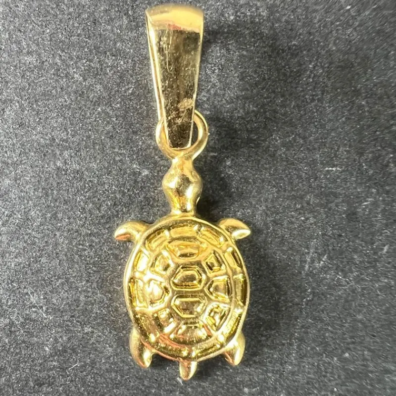 Clearance Pamono Vintage 18 Karat Yellow Gold Turtle Charm Pendant, 1960s