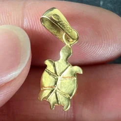 Clearance Pamono Vintage 18 Karat Yellow Gold Turtle Charm Pendant, 1960s
