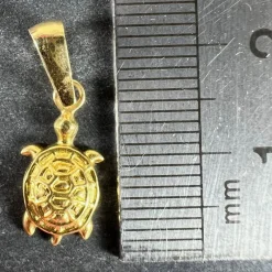 Clearance Pamono Vintage 18 Karat Yellow Gold Turtle Charm Pendant, 1960s