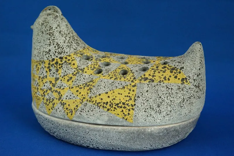 Pamono Vintage Acid-Treated Ceramic Chicken-Shaped Perfume Diffuser by Dante Baldelli, 1930s> Bottles, Carafes & Jugs