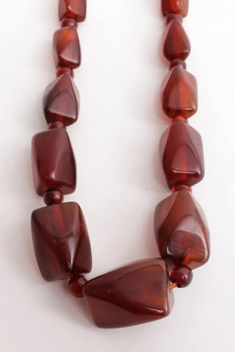 Pamono Vintage Amber Necklaces, 1960s, Set of 4> Necklaces