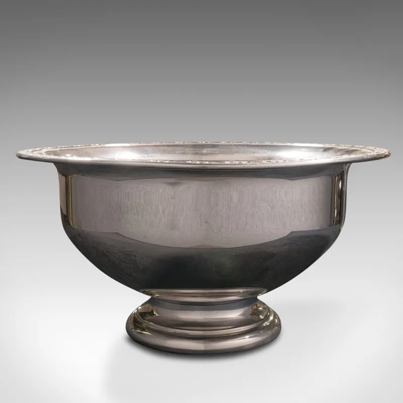 Pamono Vintage American Silver Plated Punch Bowl & Spoon, Set of 2> Serving Dishes