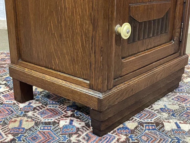 Pamono Vintage Art Deco Bedside Table in Oak with Marble Top, 1930s> Nightstands