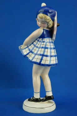 Pamono Vintage Art Deco Ceramic Sculpture by Claire Weiss for the Goldscheider Factory, 1920s> Art Deco|Sculpture