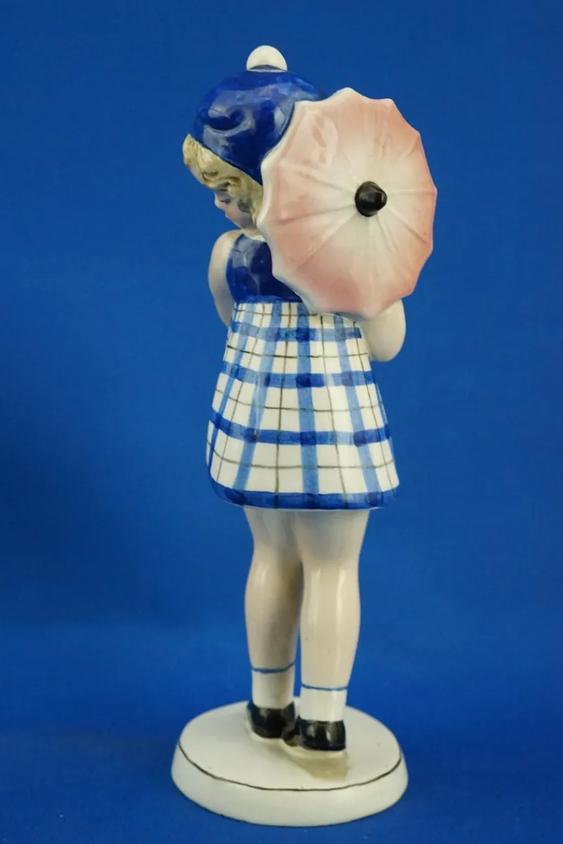 Pamono Vintage Art Deco Ceramic Sculpture by Claire Weiss for the Goldscheider Factory, 1920s> Art Deco|Sculpture