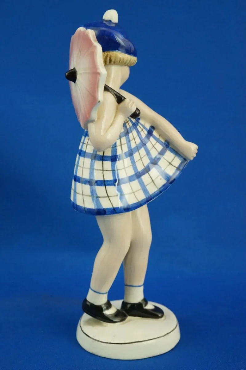Pamono Vintage Art Deco Ceramic Sculpture by Claire Weiss for the Goldscheider Factory, 1920s> Art Deco|Sculpture