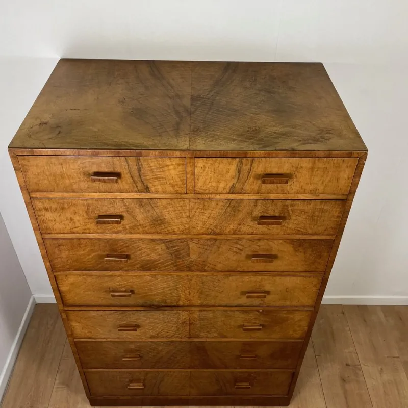 Pamono Vintage Art Deco Chest of Drawers in Flamed Walnut, 1930s> Dressers, Commodes & Chests