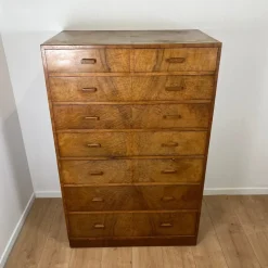Pamono Vintage Art Deco Chest of Drawers in Flamed Walnut, 1930s><noscript><img width=