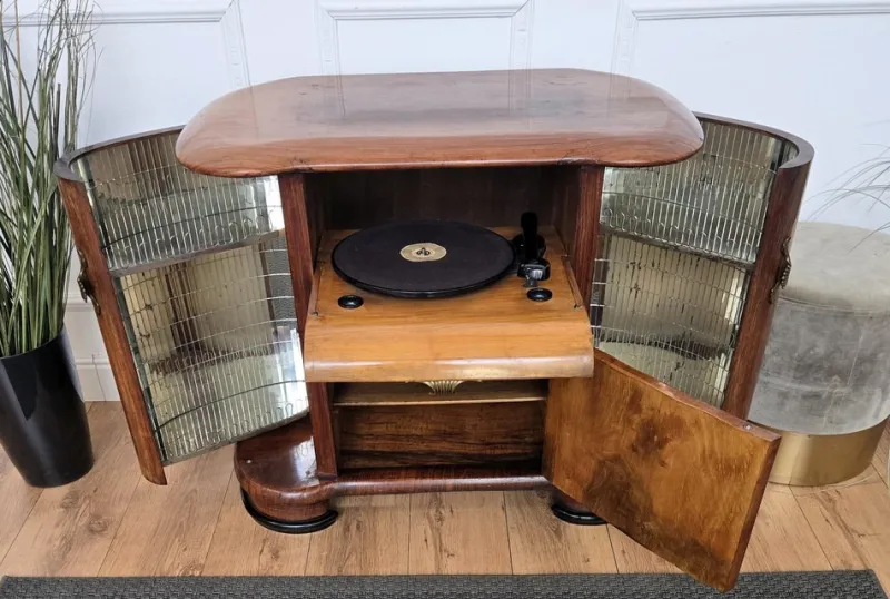 Pamono Vintage Art Deco Italian Walnut Burl and Mirror Mosaic Dry Bar Cabinet by Paolo Buffa, 1950s> Cabinets & Wardrobes