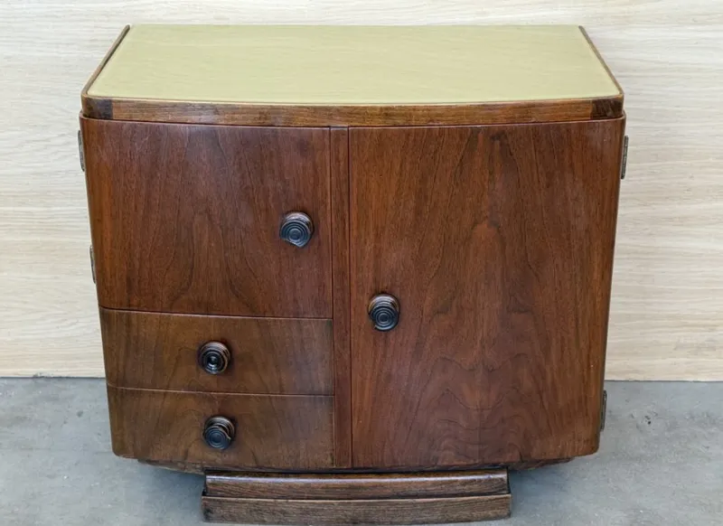 Pamono Vintage Art Deco Spanish Walnut Nightstands, 1950, Set of 2> Nightstands