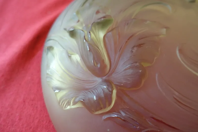Pamono Vintage Art Nouveau Opalescent Glass Centerpiece, 1920s> Dinnerware Accessories