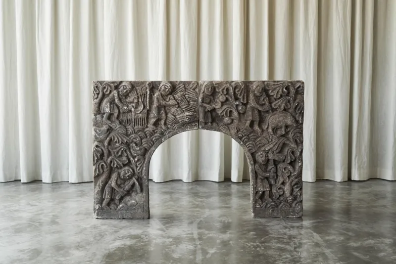 Online Pamono Vintage Bas Relief Fireplace Surround in Hand Carved Stone, 1940s