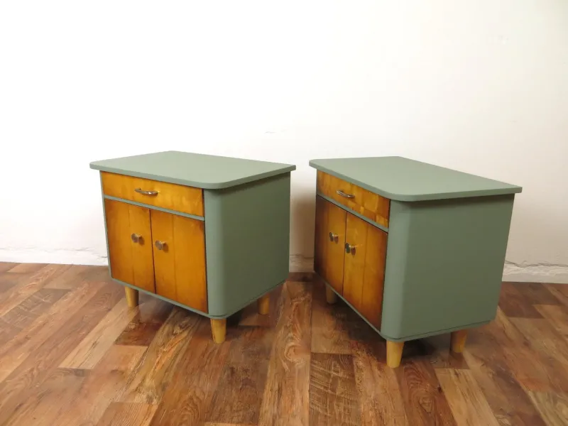 Sale Pamono Vintage Bedside Tables, 1950s, Set of 2