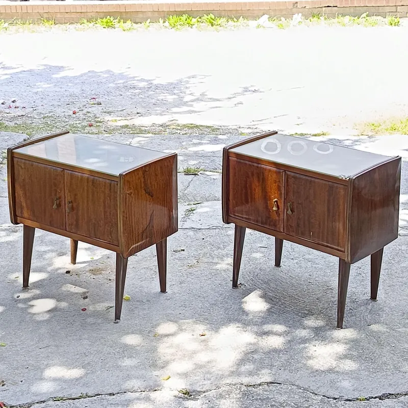 Pamono Vintage Bedside Tables with Glass Tops, Set of 2> Nightstands