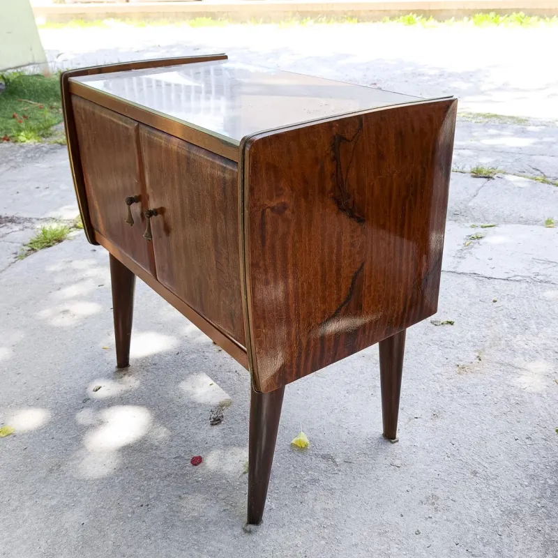 Pamono Vintage Bedside Tables with Glass Tops, Set of 2> Nightstands