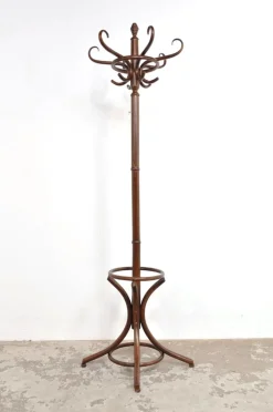 Pamono Vintage Beech Floor Coat Rack in Thonet Style, 1950s> Racks, Hooks & Valets