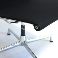 Pamono Vintage Black Swivel Chair by Charles & Ray Eames for Vitra><noscript><img width=
