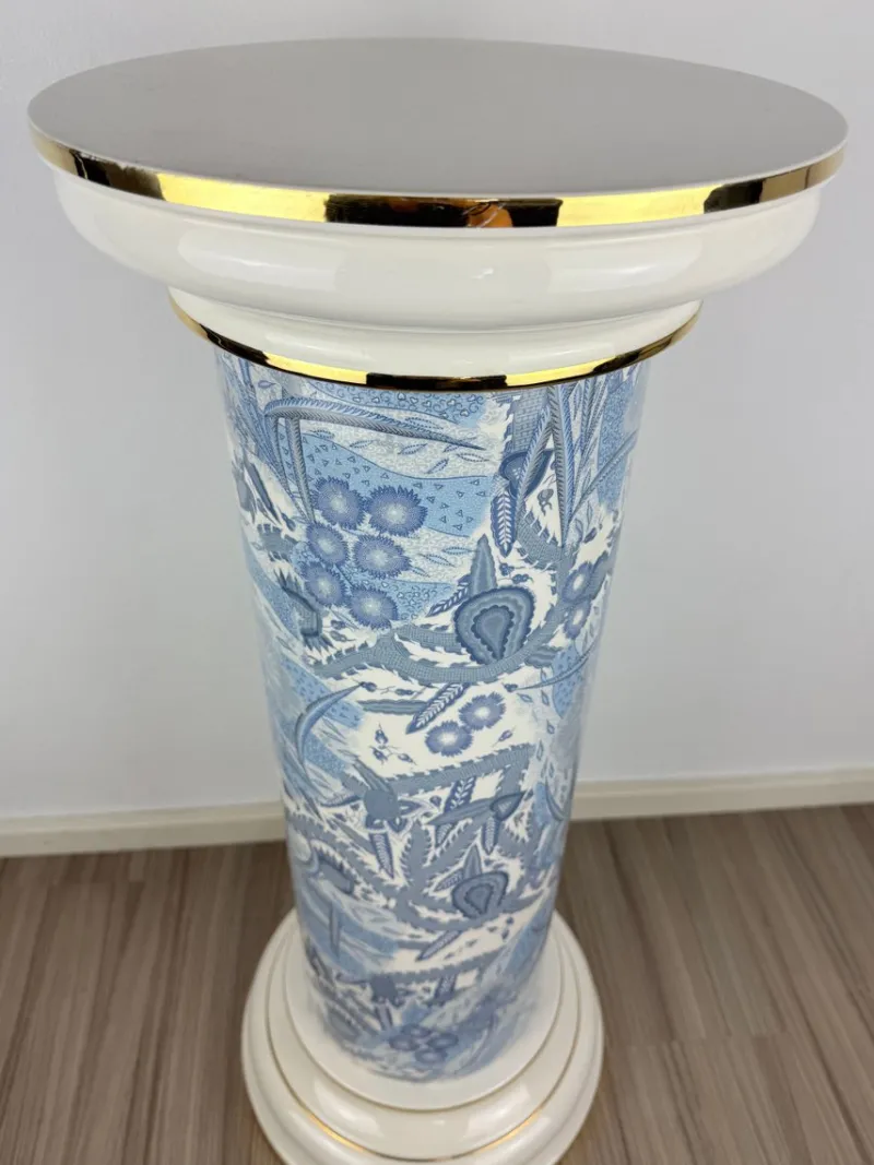 Pamono Vintage Blue and White Porcelain Column Stand with Gold Trim, 1960s> Pedestals And Columns