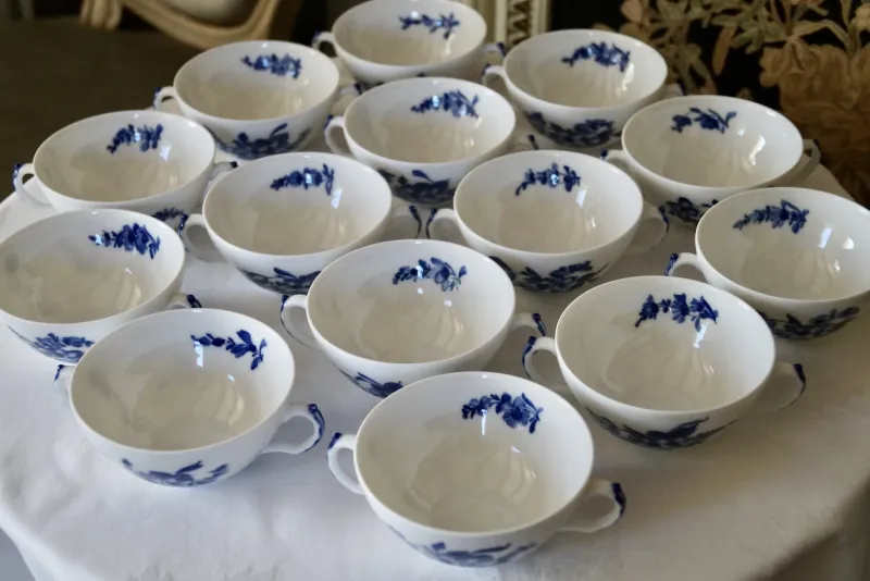 Online Pamono Vintage Blue Flowers Soup Bouillon Cup and Saucers from Royal Copenhagen, 1985, Set of 14