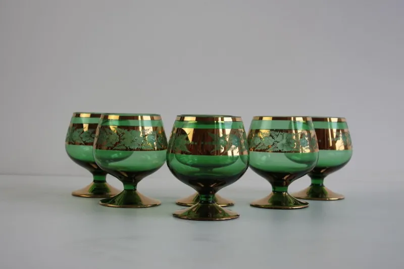 Pamono Vintage Bohemian Green and Gold Gilded Glasses, 1950s, Set of 6