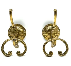 Pamono Vintage Brass Coat Hooks, Set of 2> Racks, Hooks & Valets