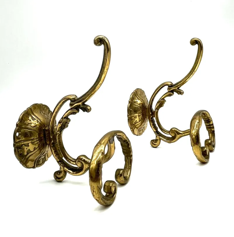 Pamono Vintage Brass Coat Hooks, Set of 2> Racks, Hooks & Valets