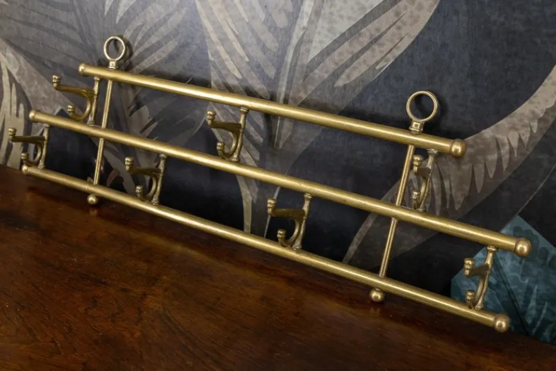 Pamono Vintage Brass Coat Rack with Seven Swiveling Hooks, 1960s> Racks, Hooks & Valets