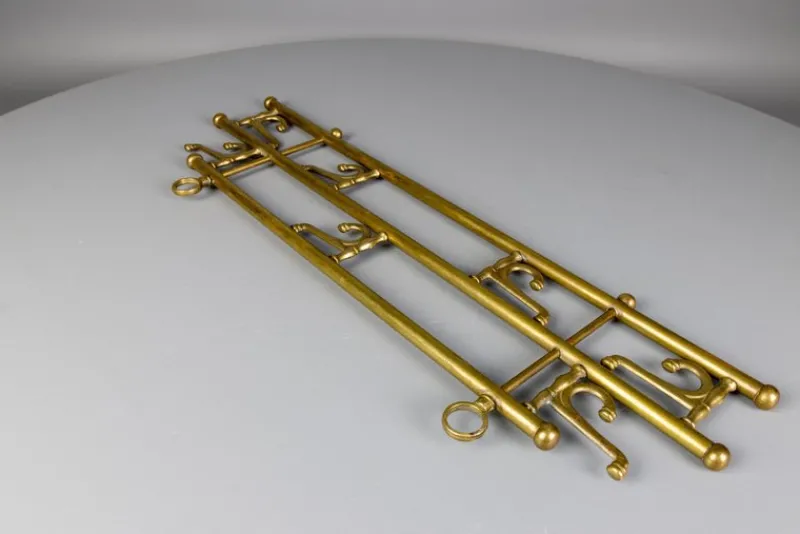 Pamono Vintage Brass Coat Rack with Seven Swiveling Hooks, 1960s> Racks, Hooks & Valets