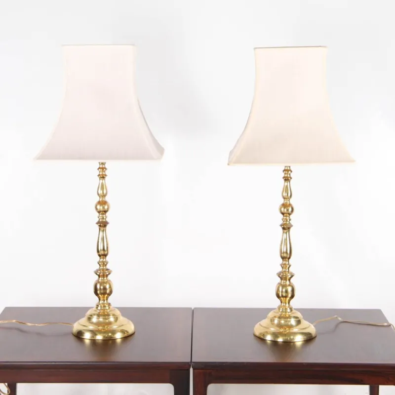 Pamono Vintage Brass Table Lamps, 1970s, Set of 2> Table Lamps