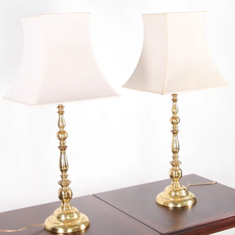 Pamono Vintage Brass Table Lamps, 1970s, Set of 2> Table Lamps